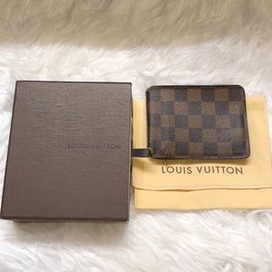 PREOWN LOUIS VUITTON MAN WALLET